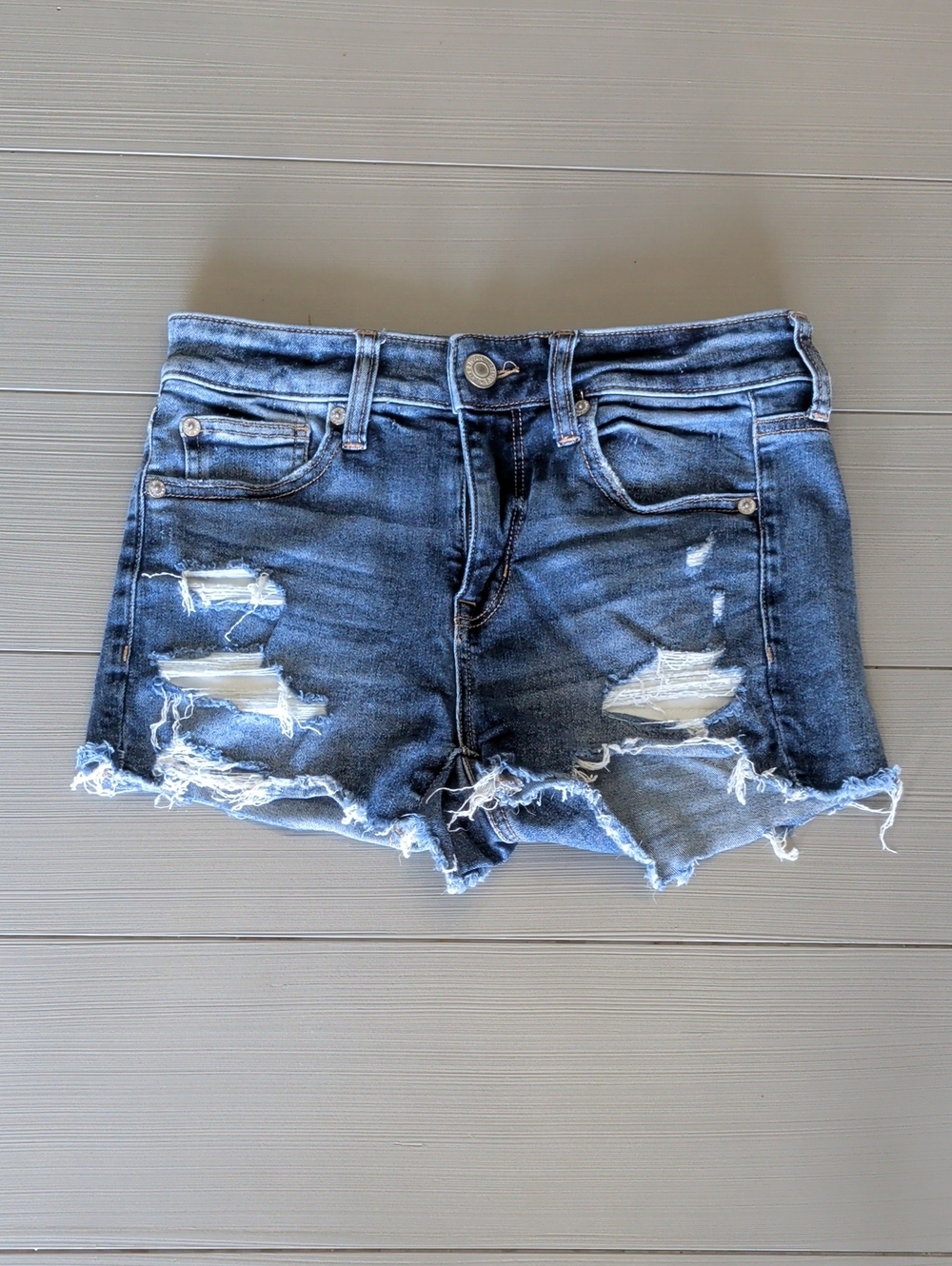 American Eagle AE Women Hi-Rise Shortie Next Level Distressed Denim Shorts 4